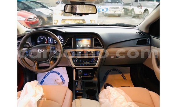Sayi Imported Hyundai Sonata Red Mota in Import - Dubai a Maseru Sayi Imported Hyundai Sonata Red Mota in Import - Dubai a Maseru