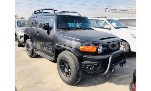 Sayi Imported Toyota FJ Cruiser Black Mota in Import - Dubai a Maseru Sayi Imported Toyota FJ Cruiser Black Mota in Import - Dubai a Maseru