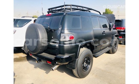 Sayi Imported Toyota FJ Cruiser Black Mota in Import - Dubai a Maseru Sayi Imported Toyota FJ Cruiser Black Mota in Import - Dubai a Maseru