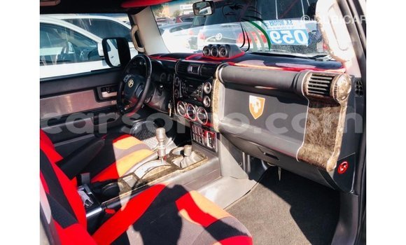 Sayi Imported Toyota FJ Cruiser Black Mota in Import - Dubai a Maseru Sayi Imported Toyota FJ Cruiser Black Mota in Import - Dubai a Maseru