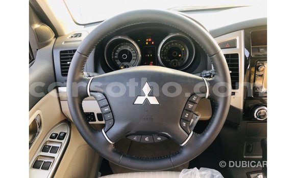 Buy Import Mitsubishi Pajero Black Car in Import - Dubai in Maseru Buy Import Mitsubishi Pajero Black Car in Import - Dubai in Maseru