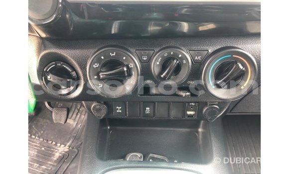 Sayi Imported Toyota Hilux White Mota in Import - Dubai a Maseru Sayi Imported Toyota Hilux White Mota in Import - Dubai a Maseru