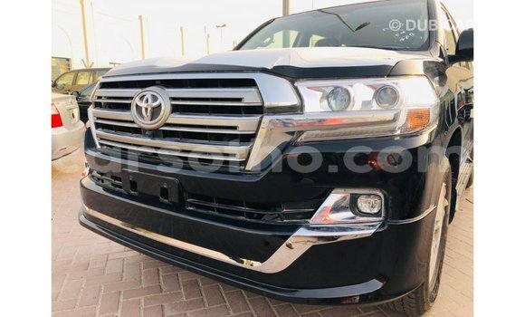 Acheter Import Voiture Toyota Land Cruiser Noir à Import - Dubai, Maseru Acheter Import Voiture Toyota Land Cruiser Noir à Import - Dubai, Maseru