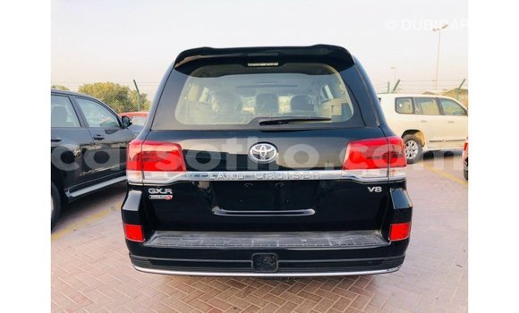 Acheter Import Voiture Toyota Land Cruiser Noir à Import - Dubai, Maseru Acheter Import Voiture Toyota Land Cruiser Noir à Import - Dubai, Maseru