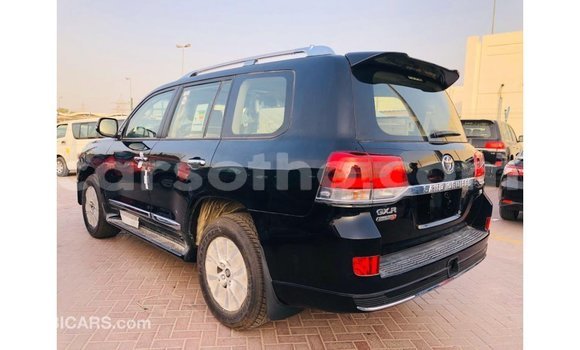 Acheter Import Voiture Toyota Land Cruiser Noir à Import - Dubai, Maseru Acheter Import Voiture Toyota Land Cruiser Noir à Import - Dubai, Maseru