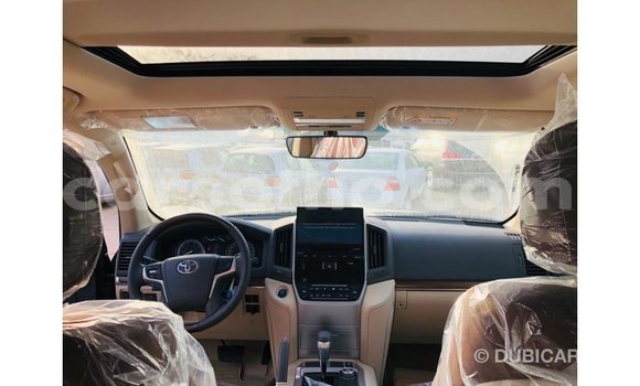 Acheter Import Voiture Toyota Land Cruiser Noir à Import - Dubai, Maseru Acheter Import Voiture Toyota Land Cruiser Noir à Import - Dubai, Maseru