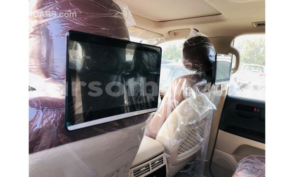 Acheter Import Voiture Toyota Land Cruiser Noir à Import - Dubai, Maseru Acheter Import Voiture Toyota Land Cruiser Noir à Import - Dubai, Maseru