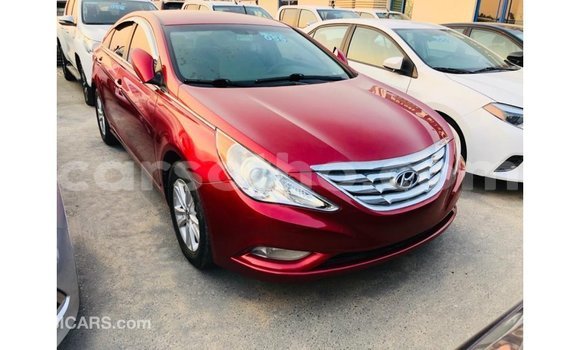 Sayi Imported Hyundai Sonata Red Mota in Import - Dubai a Maseru Sayi Imported Hyundai Sonata Red Mota in Import - Dubai a Maseru
