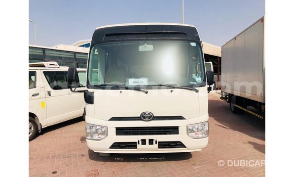 Sayi Imported Toyota Coaster White Mota in Import - Dubai a Maseru Sayi Imported Toyota Coaster White Mota in Import - Dubai a Maseru