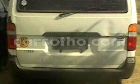 Buy Used Toyota Hiace White Car in Maseru in Maseru Buy Used Toyota Hiace White Car in Maseru in Maseru