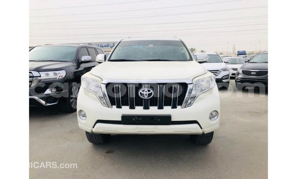 Acheter Import Voiture Toyota Prado Blanc à Import - Dubai, Maseru Acheter Import Voiture Toyota Prado Blanc à Import - Dubai, Maseru