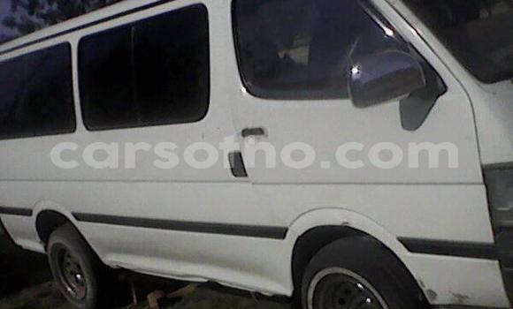 Buy Used Toyota Hiace White Car in Maseru in Maseru Buy Used Toyota Hiace White Car in Maseru in Maseru