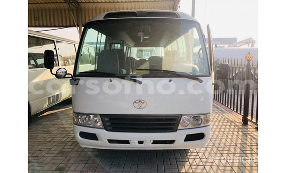 Acheter Import Voiture Toyota Coaster Blanc à Import - Dubai, Maseru Acheter Import Voiture Toyota Coaster Blanc à Import - Dubai, Maseru