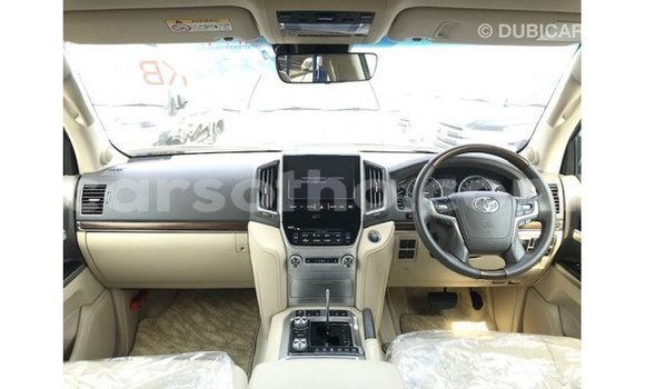 Buy Import Toyota Land Cruiser Black Car in Import - Dubai in Maseru Buy Import Toyota Land Cruiser Black Car in Import - Dubai in Maseru