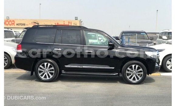 Buy Import Toyota Land Cruiser Black Car in Import - Dubai in Maseru Buy Import Toyota Land Cruiser Black Car in Import - Dubai in Maseru