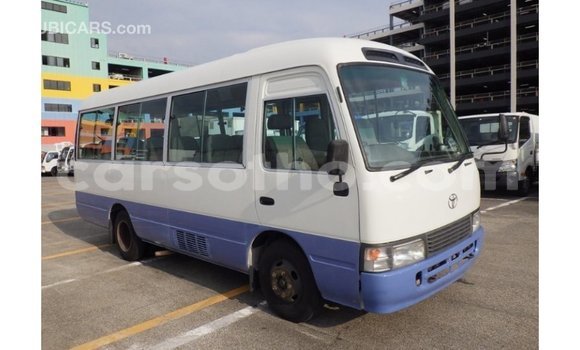 Acheter Import Voiture Toyota Coaster Blanc à Import - Dubai, Maseru Acheter Import Voiture Toyota Coaster Blanc à Import - Dubai, Maseru