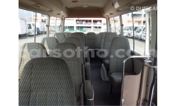 Acheter Import Voiture Toyota Coaster Blanc à Import - Dubai, Maseru Acheter Import Voiture Toyota Coaster Blanc à Import - Dubai, Maseru