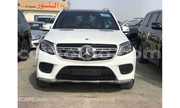 Sayi Imported Mercedes-Benz 190 White Mota in Import - Dubai a Maseru Sayi Imported Mercedes-Benz 190 White Mota in Import - Dubai a Maseru