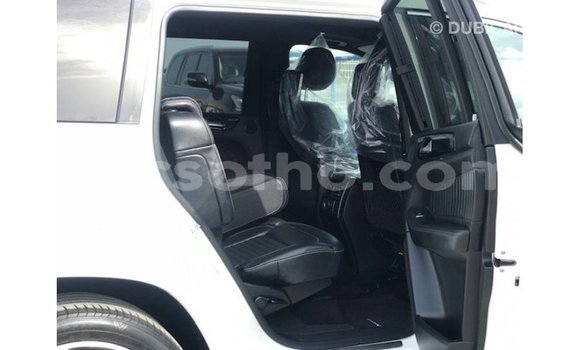 Sayi Imported Mercedes-Benz 190 White Mota in Import - Dubai a Maseru Sayi Imported Mercedes-Benz 190 White Mota in Import - Dubai a Maseru