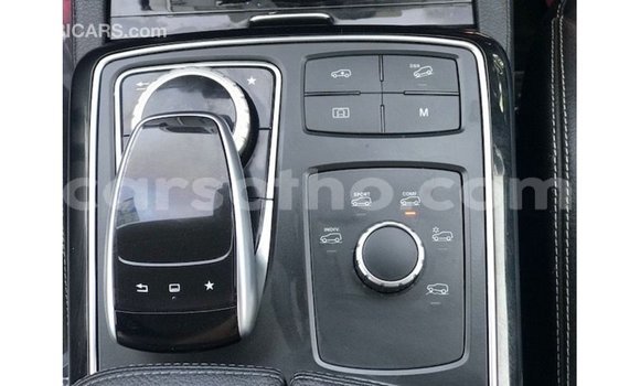 Sayi Imported Mercedes-Benz 190 White Mota in Import - Dubai a Maseru Sayi Imported Mercedes-Benz 190 White Mota in Import - Dubai a Maseru