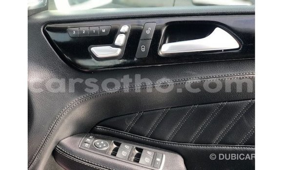 Sayi Imported Mercedes-Benz 190 White Mota in Import - Dubai a Maseru Sayi Imported Mercedes-Benz 190 White Mota in Import - Dubai a Maseru