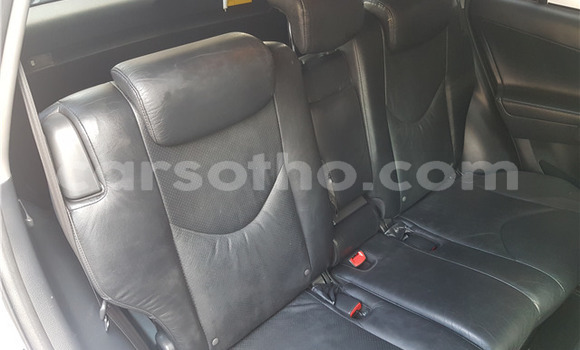 Acheter Occasion Voiture Toyota RAV4 Gris à Peka, Leribe Acheter Occasion Voiture Toyota RAV4 Gris à Peka, Leribe