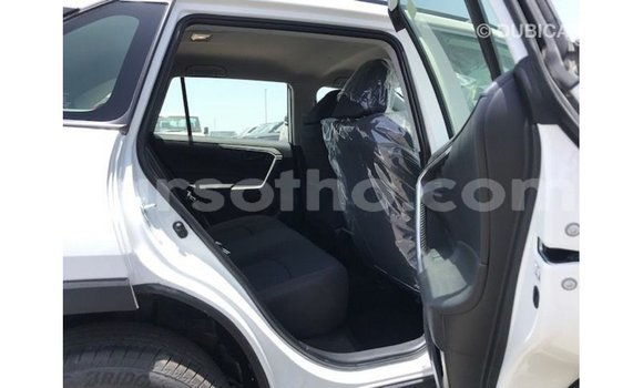 Buy Import Toyota 4Runner White Car in Import - Dubai in Maseru Buy Import Toyota 4Runner White Car in Import - Dubai in Maseru