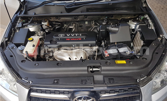 Acheter Occasion Voiture Toyota RAV4 Gris à Peka, Leribe Acheter Occasion Voiture Toyota RAV4 Gris à Peka, Leribe