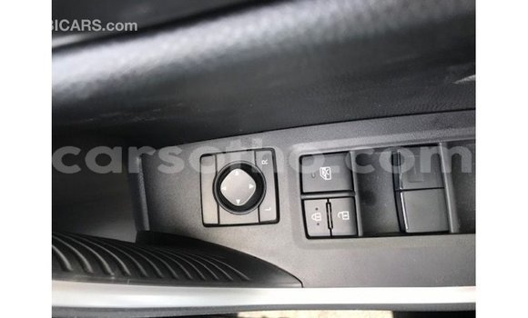 Buy Import Toyota 4Runner White Car in Import - Dubai in Maseru Buy Import Toyota 4Runner White Car in Import - Dubai in Maseru