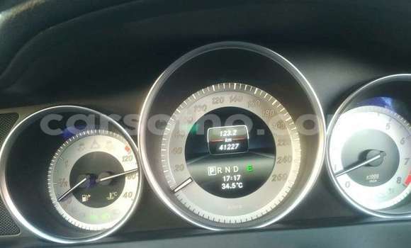 Acheter Occasion Voiture Mercedes-Benz C–Class Rouge à Peka, Leribe Acheter Occasion Voiture Mercedes-Benz C–Class Rouge à Peka, Leribe