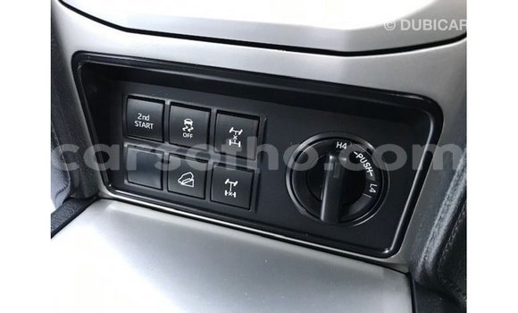 Sayi Imported Toyota Prado Blue Mota in Import - Dubai a Maseru Sayi Imported Toyota Prado Blue Mota in Import - Dubai a Maseru
