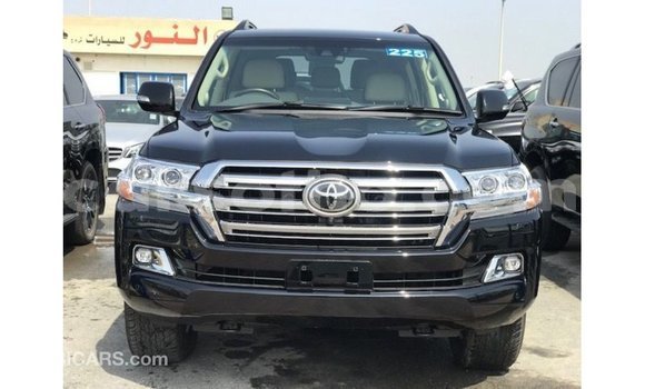 Sayi Imported Toyota Land Cruiser Black Mota in Import - Dubai a Maseru Sayi Imported Toyota Land Cruiser Black Mota in Import - Dubai a Maseru