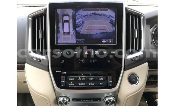 Sayi Imported Toyota Land Cruiser Black Mota in Import - Dubai a Maseru Sayi Imported Toyota Land Cruiser Black Mota in Import - Dubai a Maseru