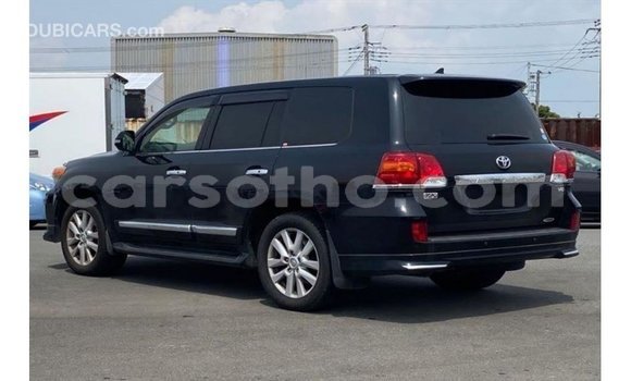 Sayi Imported Toyota Land Cruiser Black Mota in Import - Dubai a Maseru Sayi Imported Toyota Land Cruiser Black Mota in Import - Dubai a Maseru
