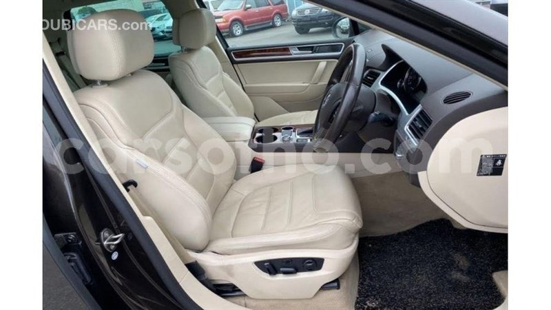 Big with watermark volkswagen touareg maseru import dubai 19267