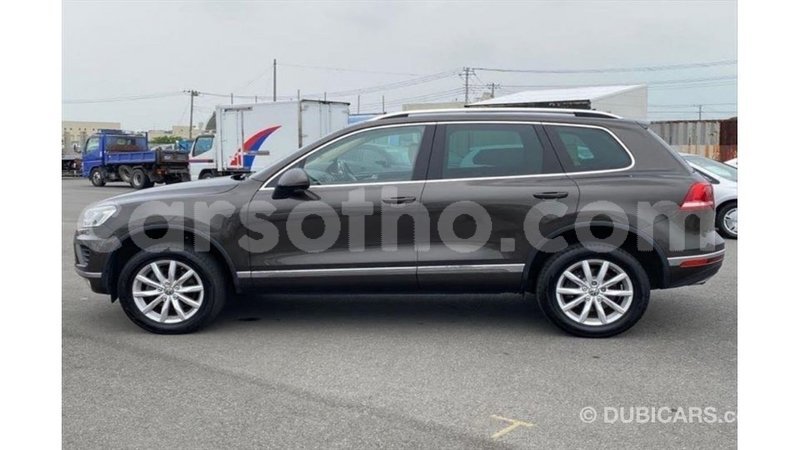 Big with watermark volkswagen touareg maseru import dubai 19267