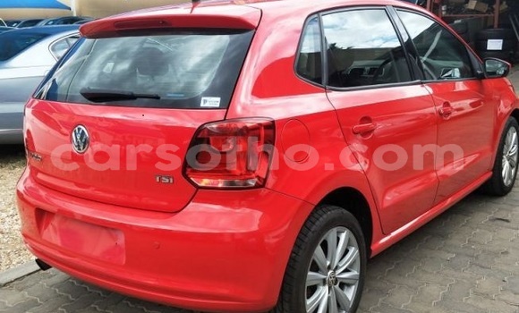 Acheter Occasion Voiture Volkswagen Polo Rouge à Maputsoe, Leribe Acheter Occasion Voiture Volkswagen Polo Rouge à Maputsoe, Leribe