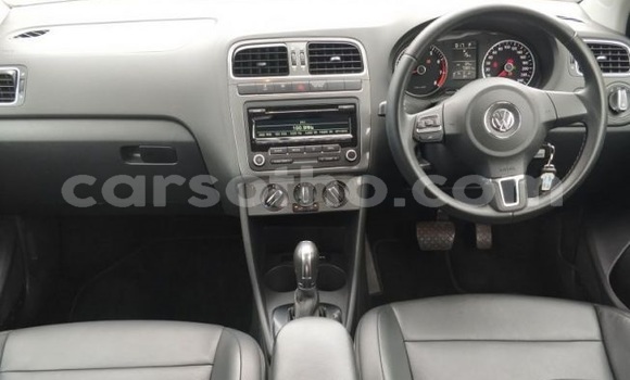 Acheter Occasion Voiture Volkswagen Polo Rouge à Maputsoe, Leribe Acheter Occasion Voiture Volkswagen Polo Rouge à Maputsoe, Leribe