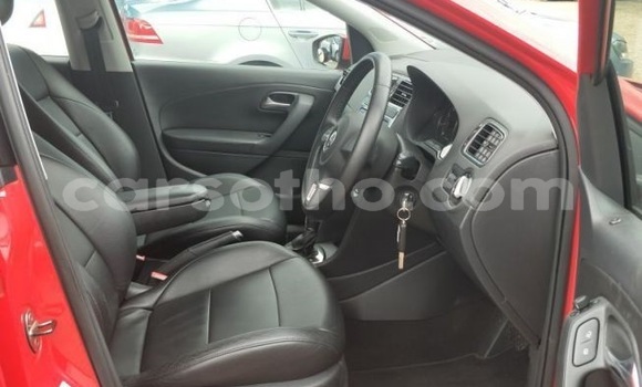 Acheter Occasion Voiture Volkswagen Polo Rouge à Maputsoe, Leribe Acheter Occasion Voiture Volkswagen Polo Rouge à Maputsoe, Leribe