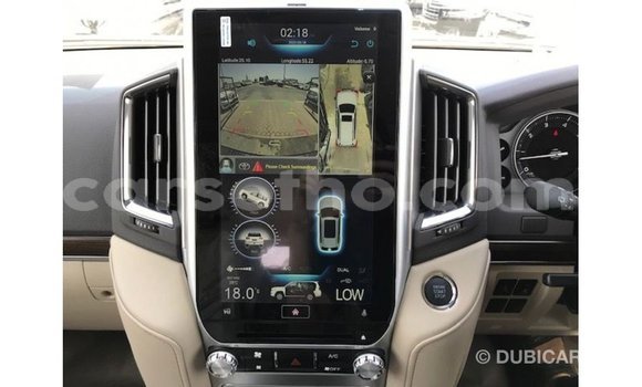 Acheter Import Voiture Toyota Land Cruiser Noir à Import - Dubai, Maseru Acheter Import Voiture Toyota Land Cruiser Noir à Import - Dubai, Maseru
