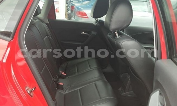 Acheter Occasion Voiture Volkswagen Polo Rouge à Maputsoe, Leribe Acheter Occasion Voiture Volkswagen Polo Rouge à Maputsoe, Leribe