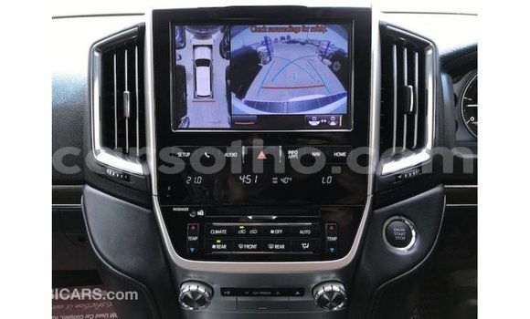 اشتري Imported Toyota Land Cruiser White سيارة في Import - Dubai في Maseru اشتري Imported Toyota Land Cruiser White سيارة في Import - Dubai في Maseru
