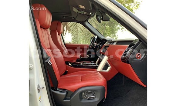 Sayi Imported Land Rover Range Rover White Mota in Import - Dubai a Maseru Sayi Imported Land Rover Range Rover White Mota in Import - Dubai a Maseru