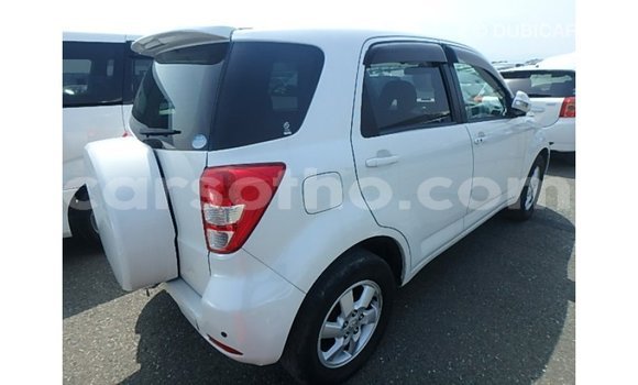 اشتري Imported Toyota Rush White سيارة في Import - Dubai في Maseru اشتري Imported Toyota Rush White سيارة في Import - Dubai في Maseru