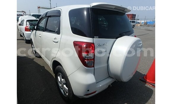 اشتري Imported Toyota Rush White سيارة في Import - Dubai في Maseru اشتري Imported Toyota Rush White سيارة في Import - Dubai في Maseru