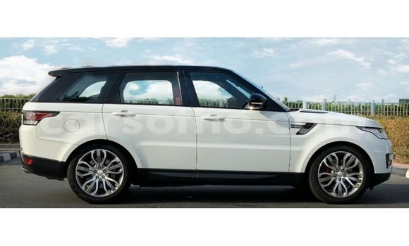 Sayi Imported Land Rover Range Rover White Mota in Import - Dubai a Maseru Sayi Imported Land Rover Range Rover White Mota in Import - Dubai a Maseru