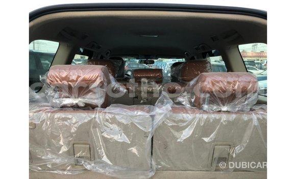 Sayi Imported Toyota Prado White Mota in Import - Dubai a Maseru Sayi Imported Toyota Prado White Mota in Import - Dubai a Maseru