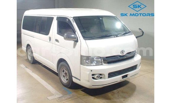 اشتري Imported Toyota Hiace White سيارة في Import - Dubai في Maseru اشتري Imported Toyota Hiace White سيارة في Import - Dubai في Maseru