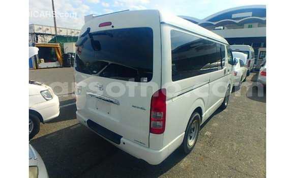 اشتري Imported Toyota Hiace White سيارة في Import - Dubai في Maseru اشتري Imported Toyota Hiace White سيارة في Import - Dubai في Maseru