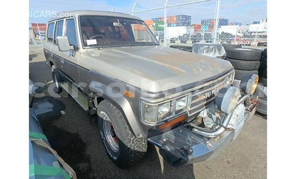 اشتري Imported Toyota Land Cruiser Other سيارة في Import - Dubai في Maseru اشتري Imported Toyota Land Cruiser Other سيارة في Import - Dubai في Maseru